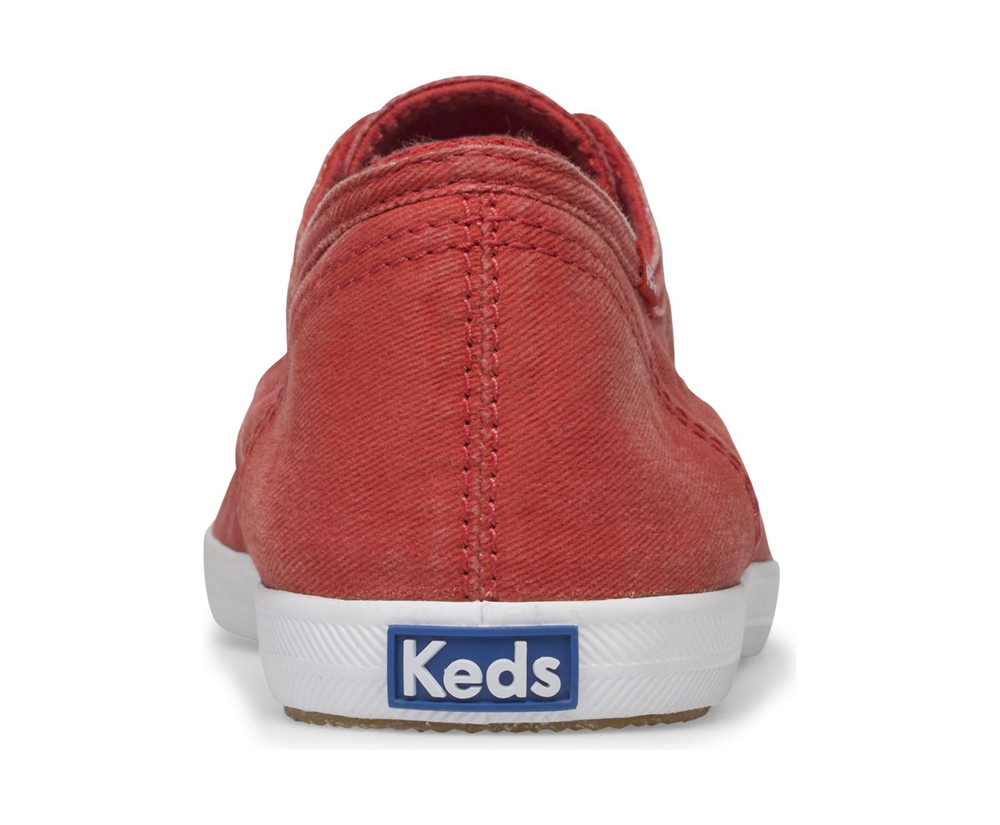 Keds Slip Ons Red - Chillax Seasonal - Womens EXLBCM-146